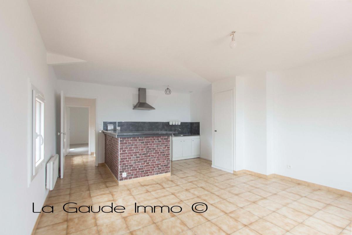 Appartement 4 pièces - 80m² - ST JEANNET