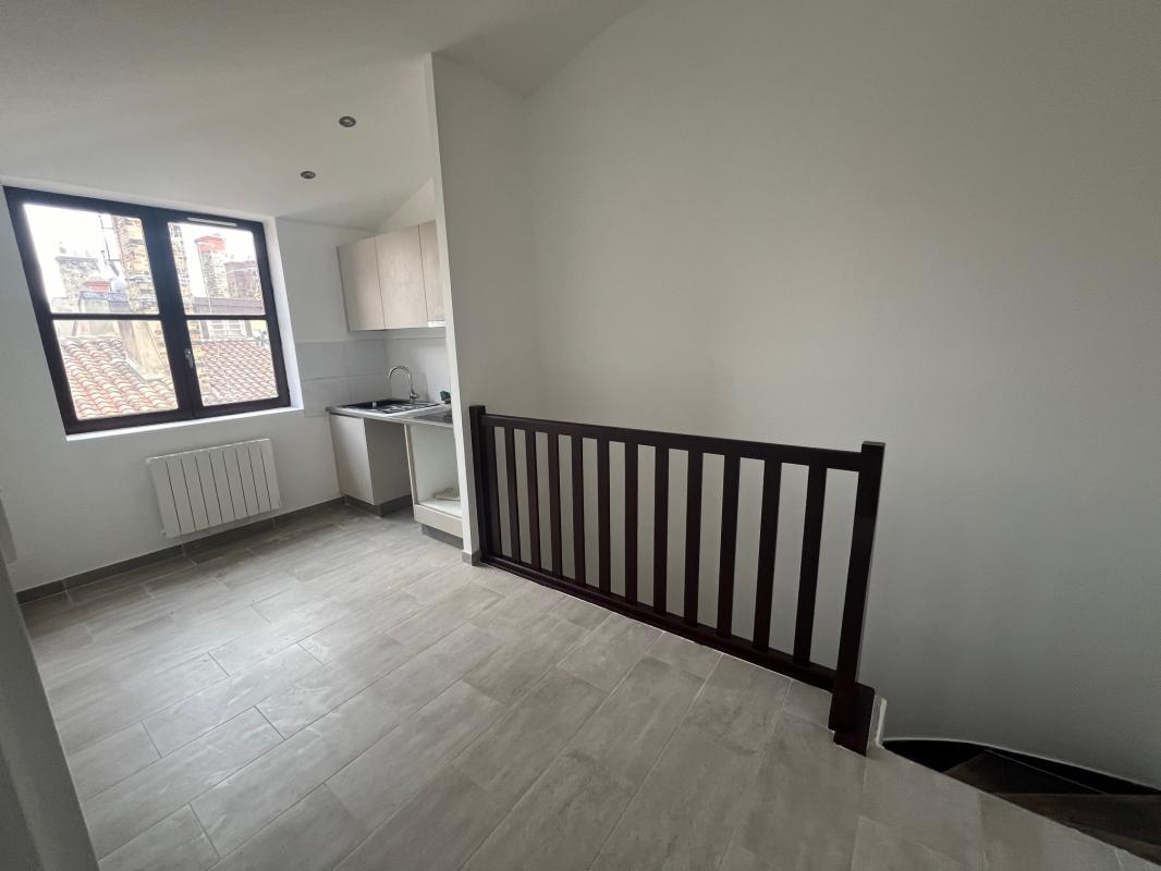 Appartement 2 pièces - 27m² - LYON  - 5ème