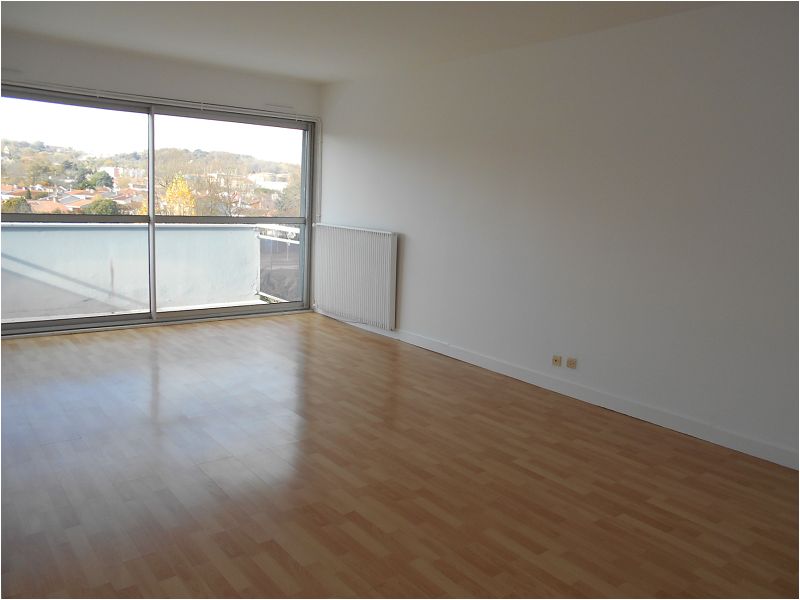 Appartement 4 pièces - 92m² - RAMONVILLE ST AGNE