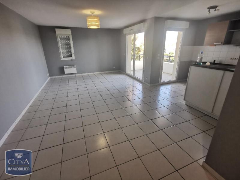 Appartement 3 pièces - 63m² - TONNAY CHARENTE