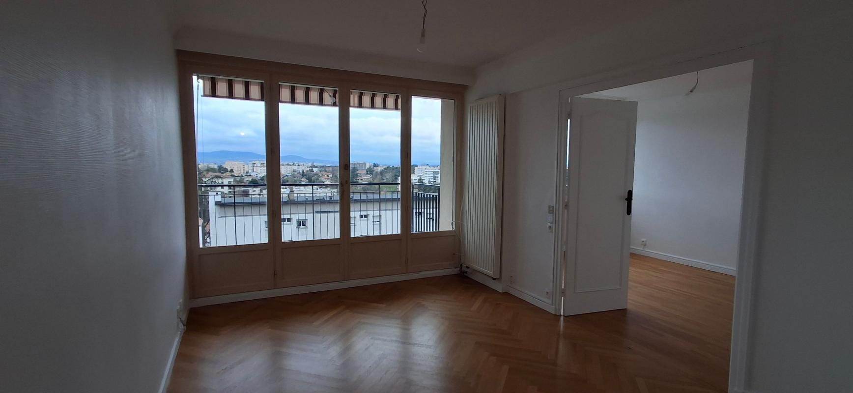 Appartement 2 pièces - 49m² - STE FOY LES LYON