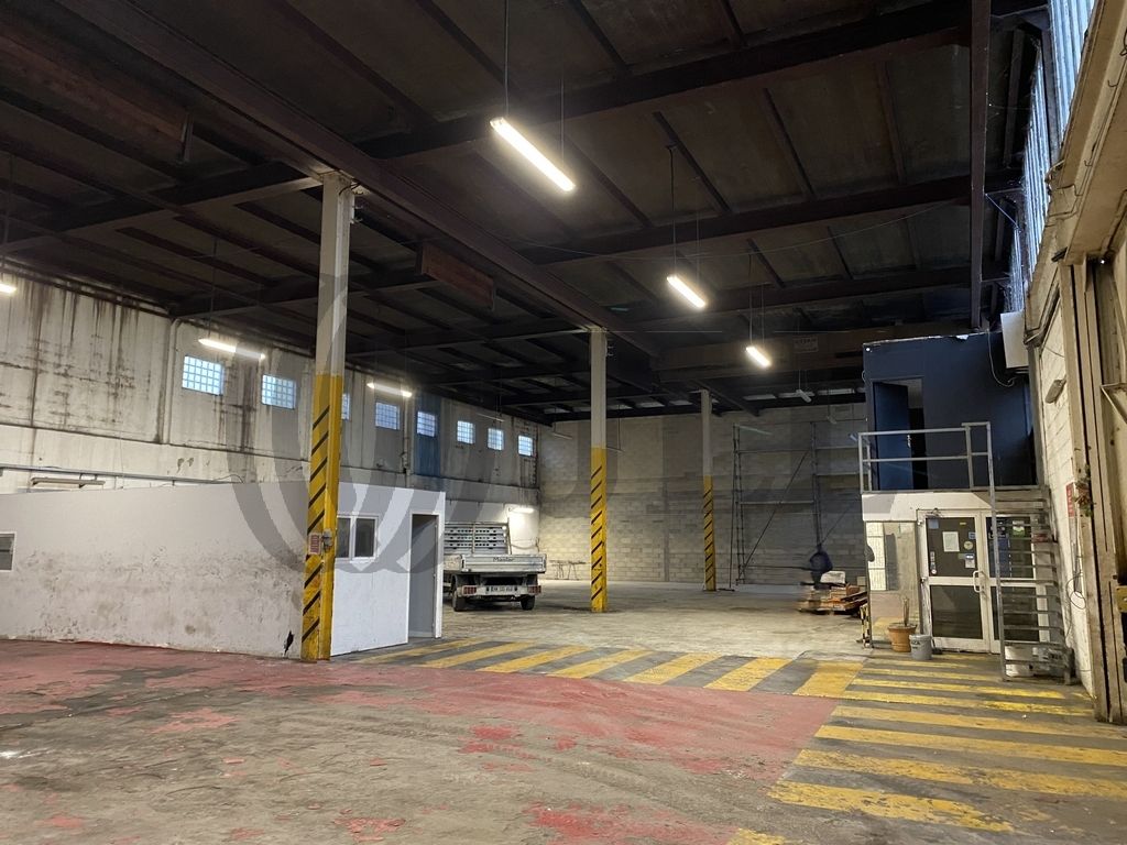 Local industriel  - 1 058m² - BOBIGNY