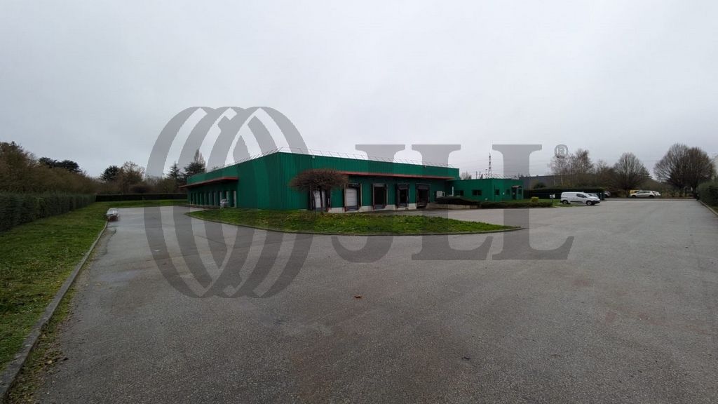 Local industriel  - 2 400m² - PLAISIR