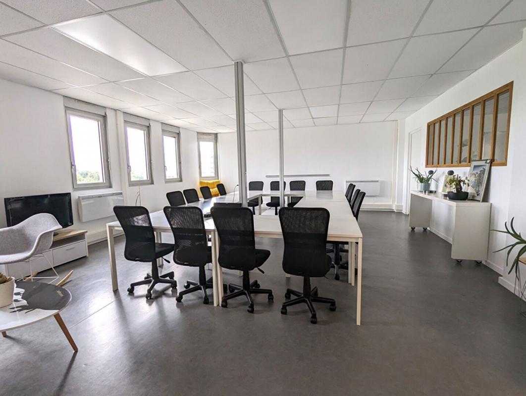 Local Professionnel  - 227m² - CAEN