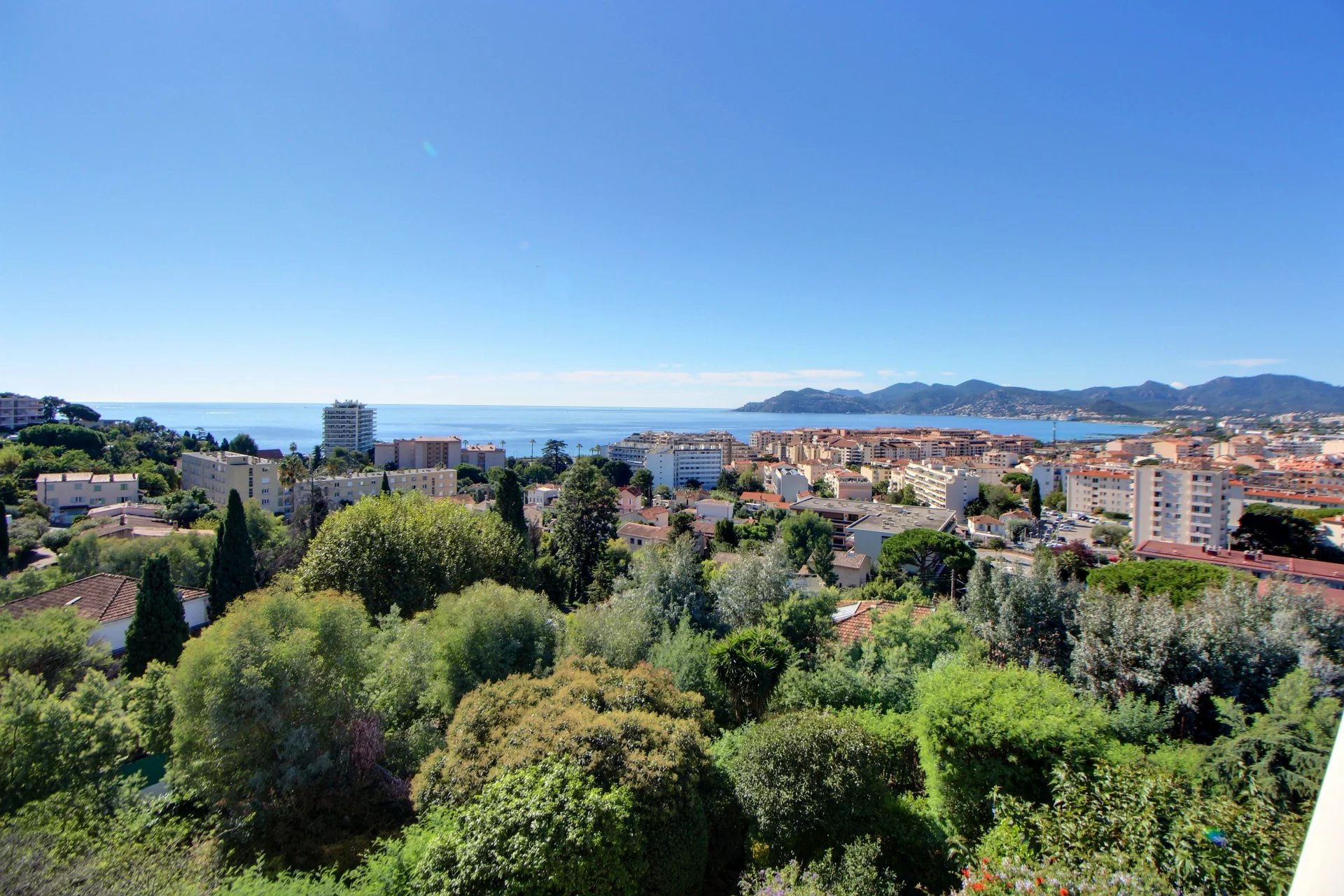 Appartement 4 pièces - 100m² - CANNES