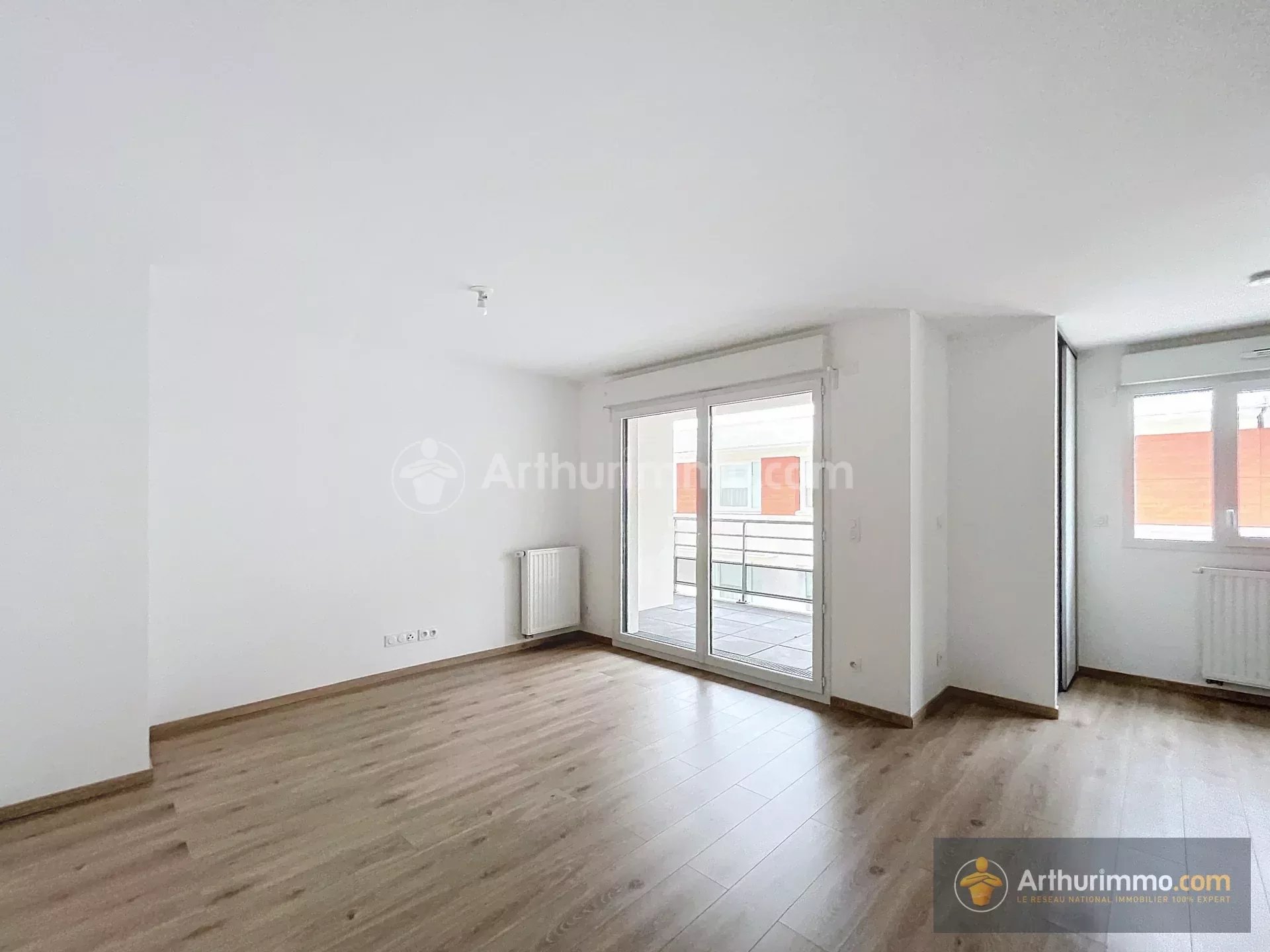 Appartement 1 pièce - 33m² - CLERMONT FERRAND