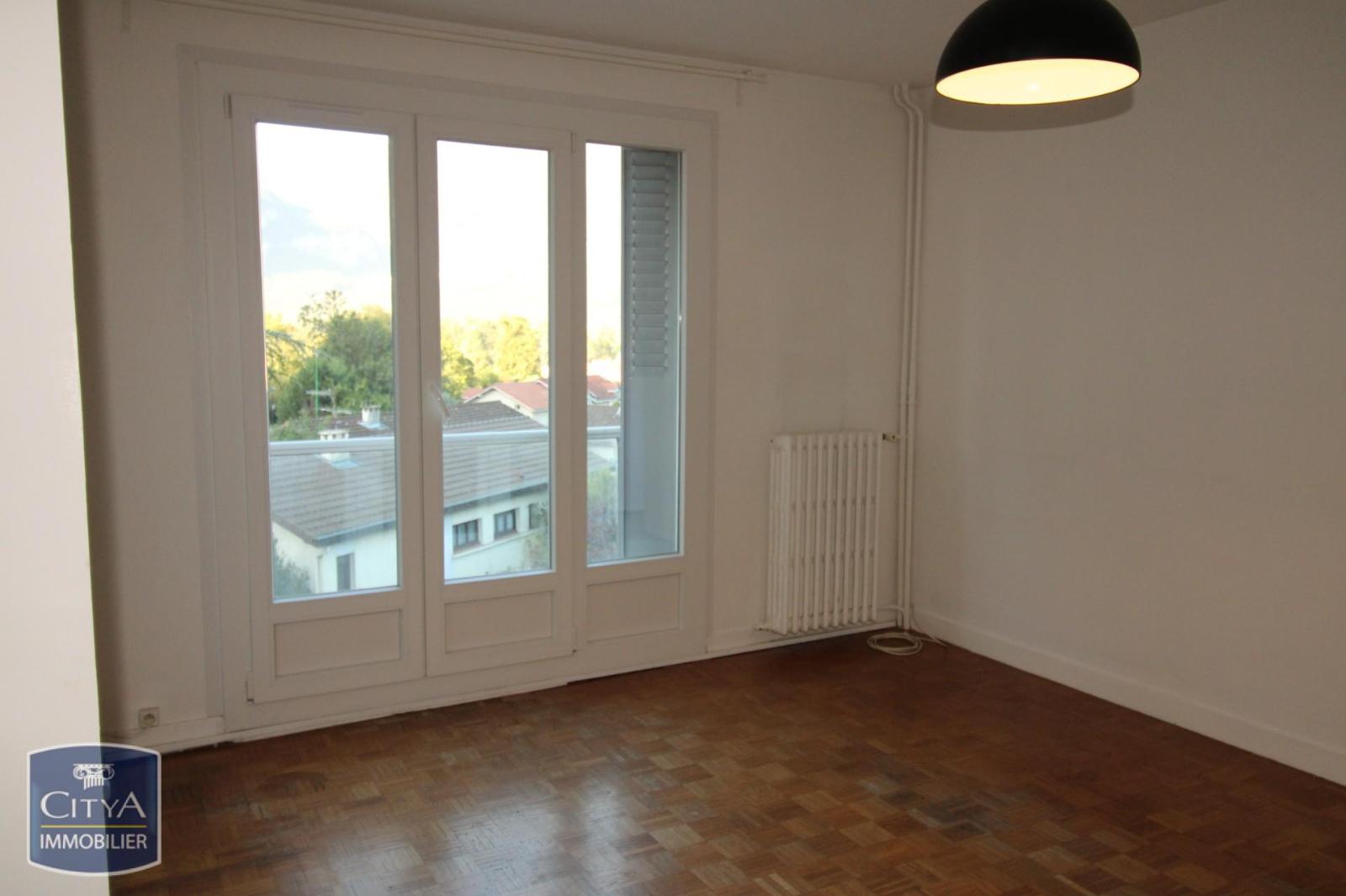 Appartement 3 pièces - 51m² - ST EGREVE