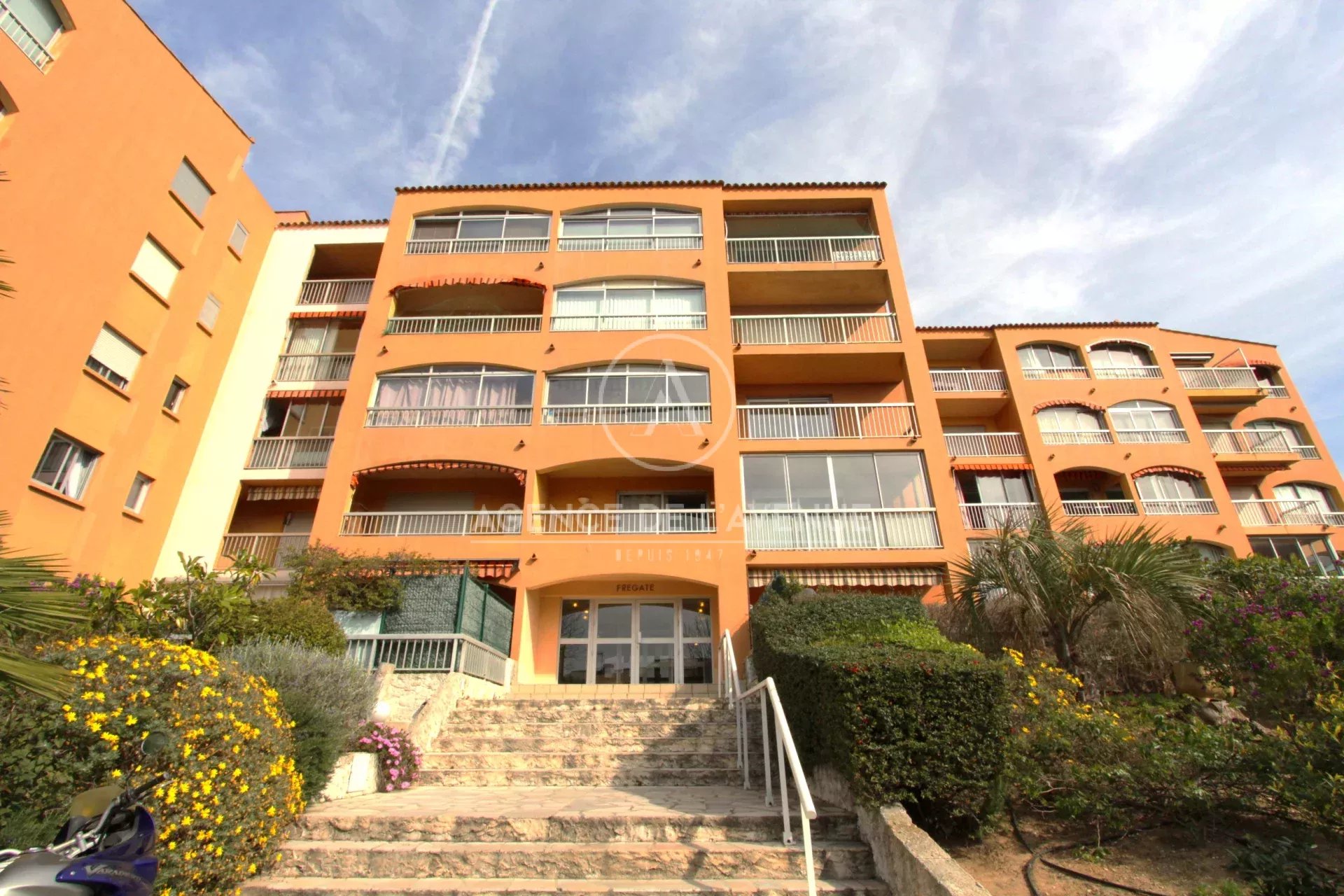 Appartement 2 pièces - 32m² - ST MANDRIER SUR MER