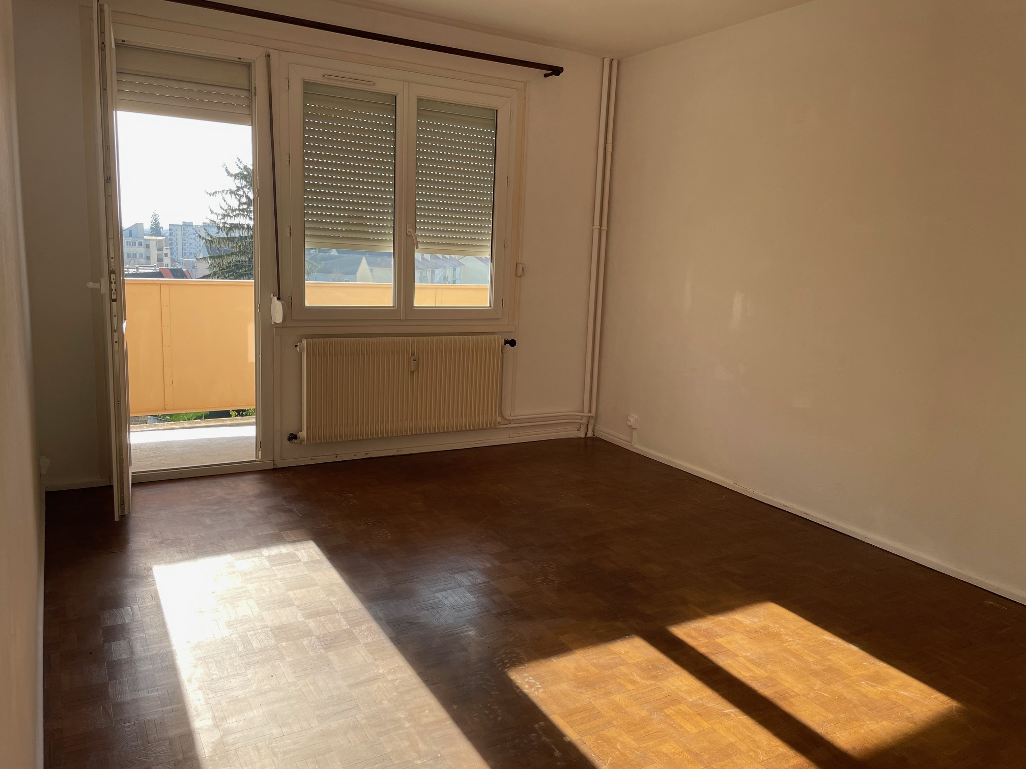 Appartement 2 pièces - 47m² - CHALON SUR SAONE