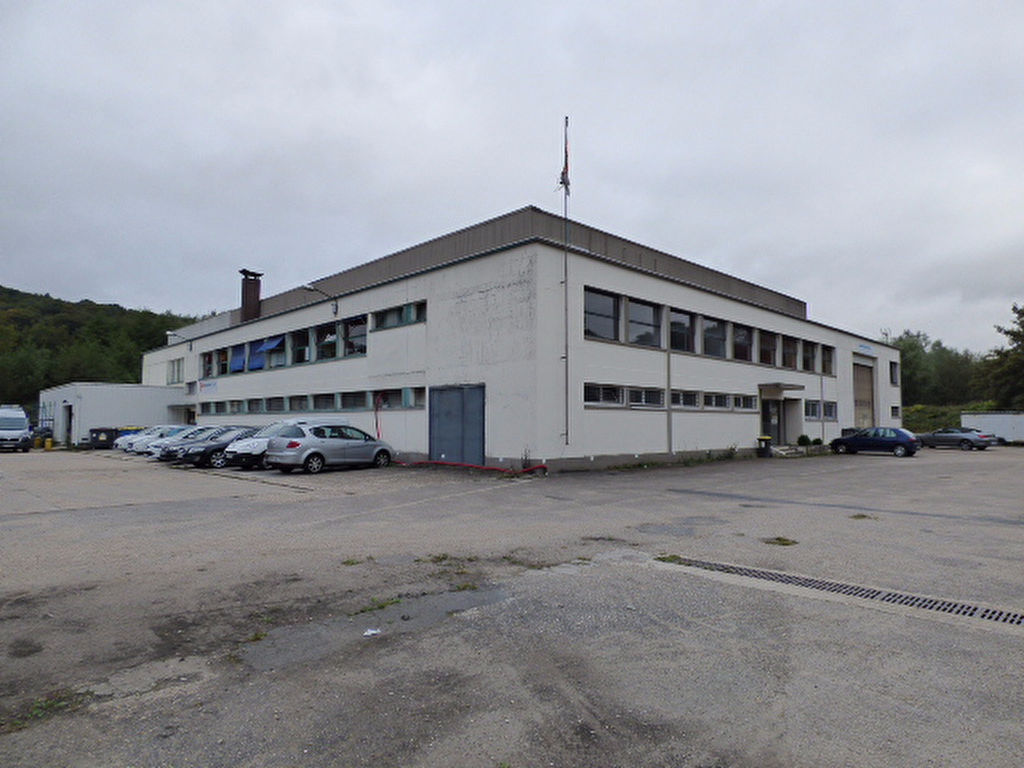 Local industriel  - 390m² - LE HOULME