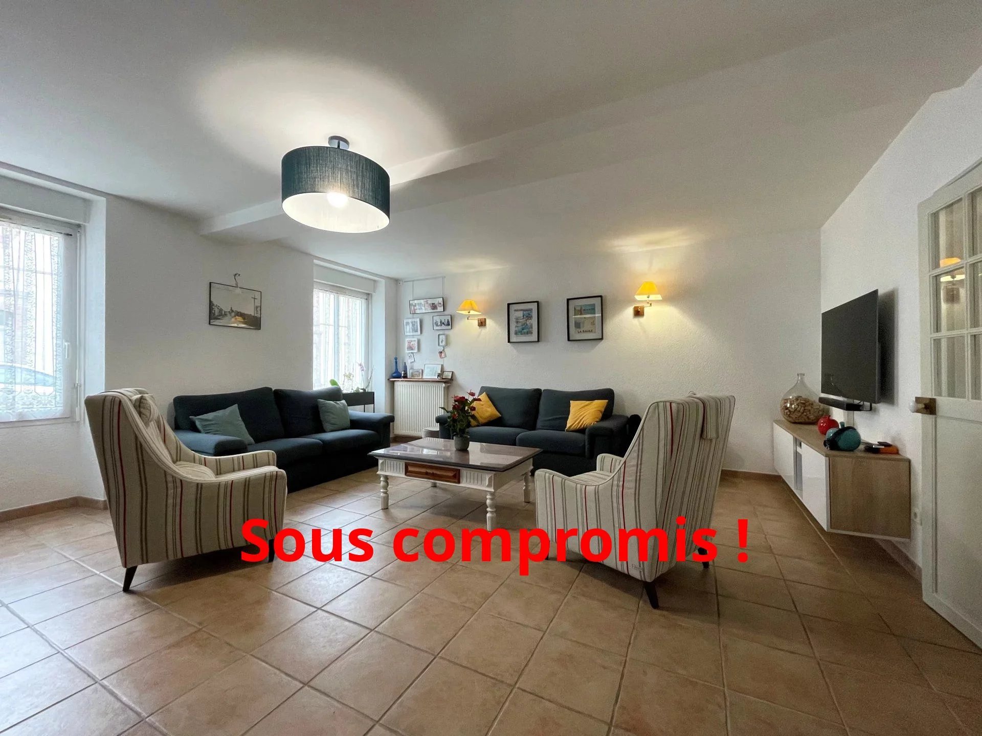 Maison 6 pièces - 159m² - LE MAY SUR EVRE