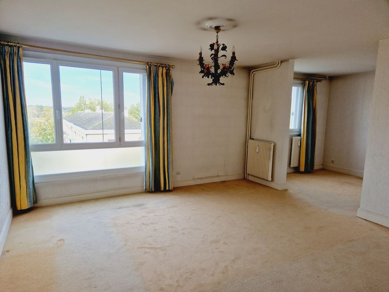 Appartement 3 pièces - 69m² - COMPIEGNE