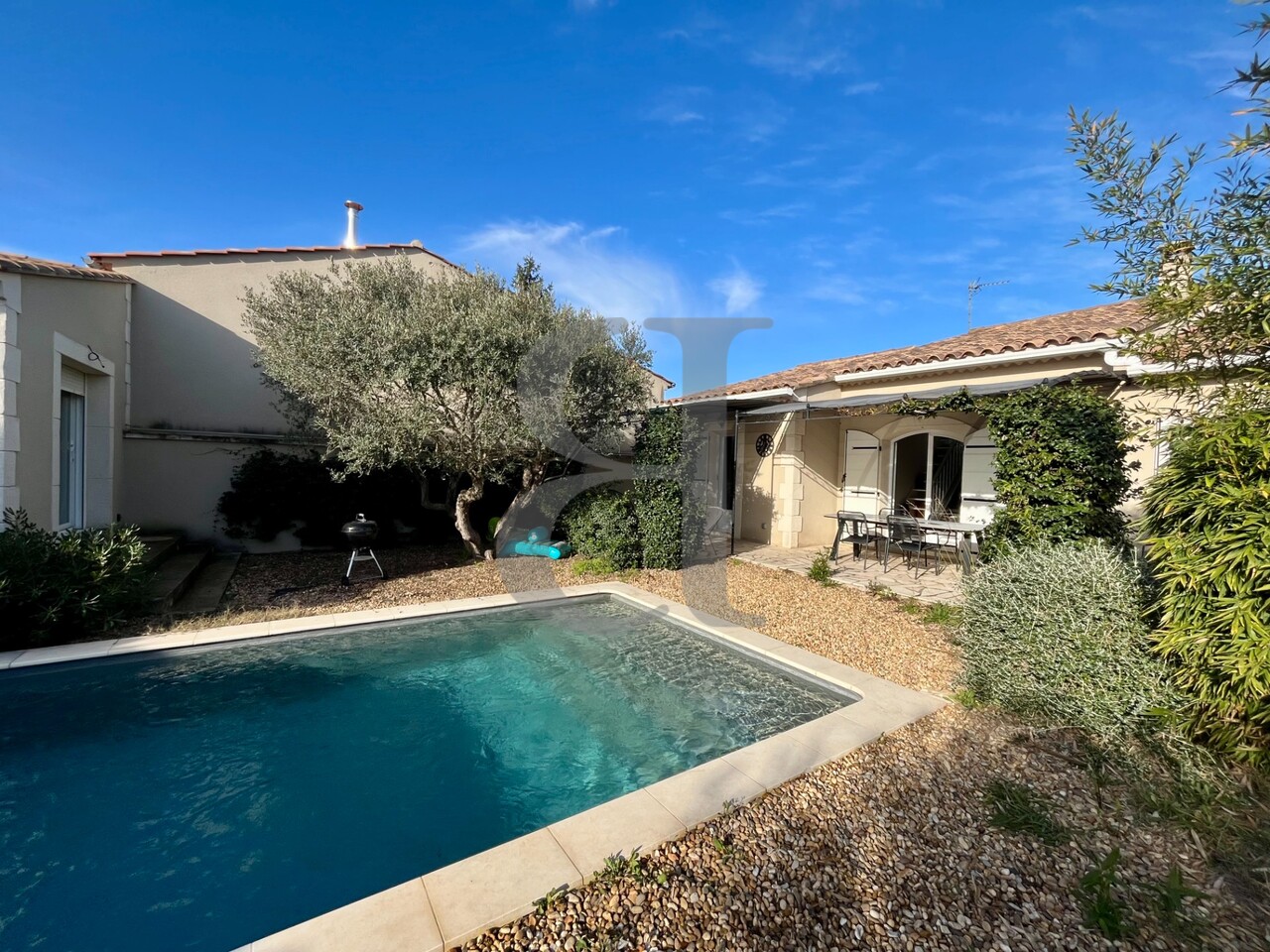 Maison 4 pièces - 123m² - ST REMY DE PROVENCE