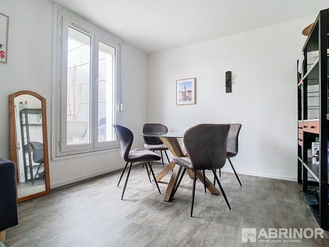 Appartement 2 pièces - 59m² - VILLENEUVE D ASCQ