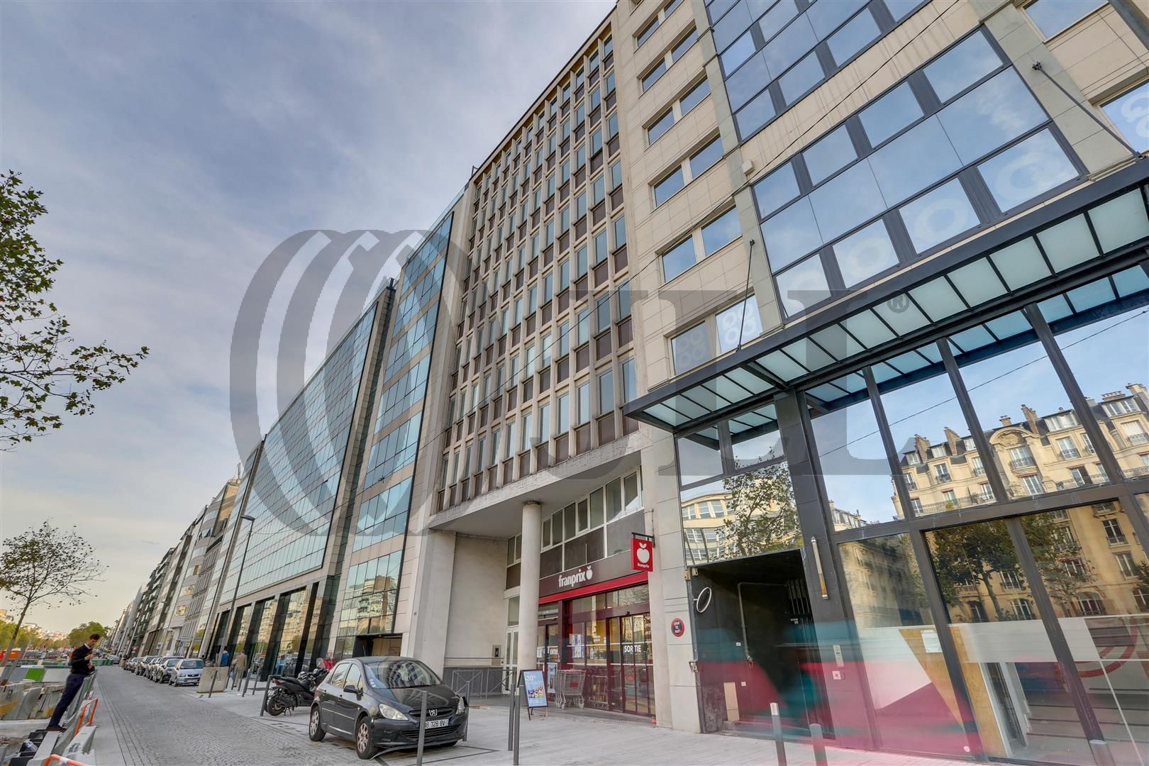 Local Professionnel  - 155m² - NEUILLY SUR SEINE