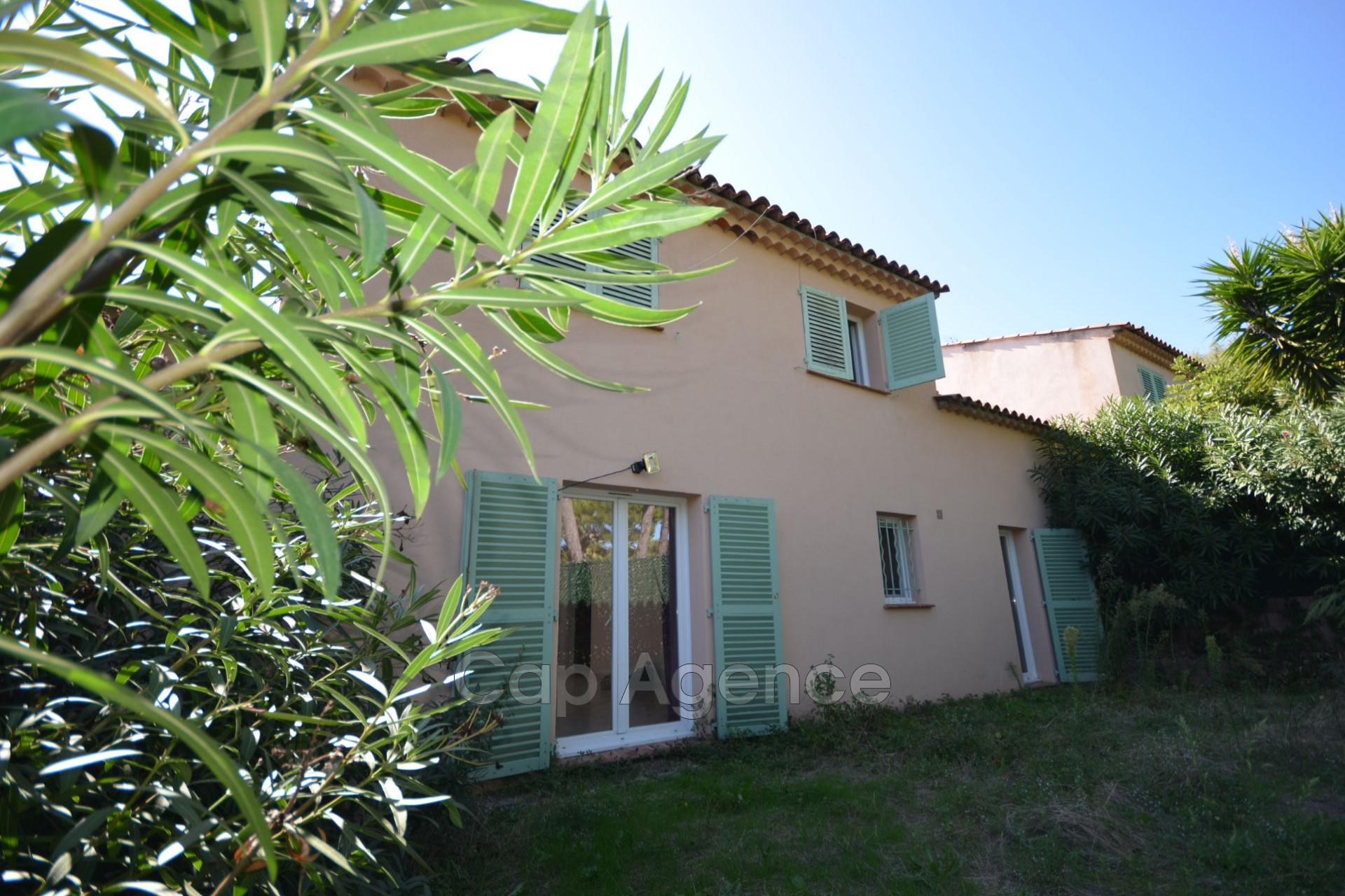 Maison 5 pièces - 126m² - VILLENEUVE LOUBET