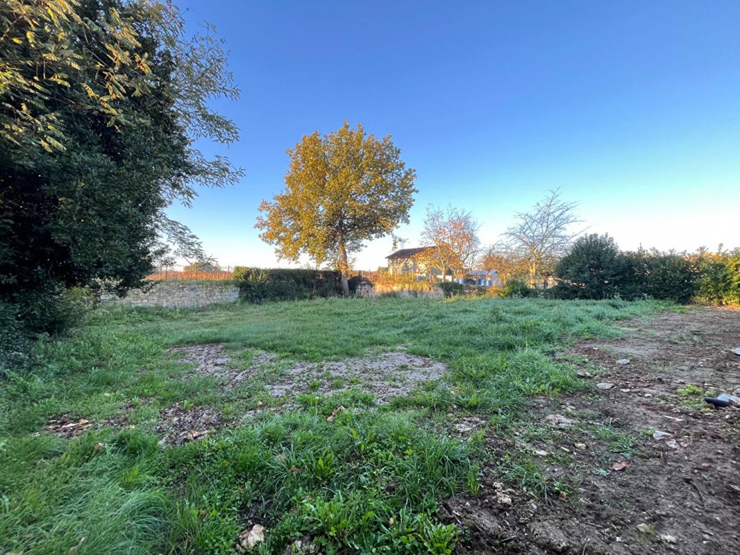 Terrain  - 921m² - ST ANDRE DE CUBZAC