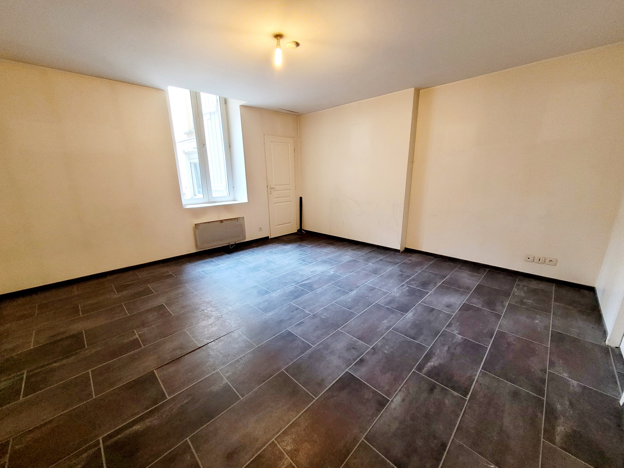 Appartement 2 pièces - 43m² - AUXONNE