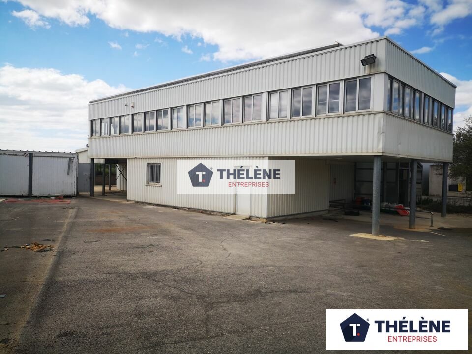 Local industriel  - 1 740m² - LE CRES