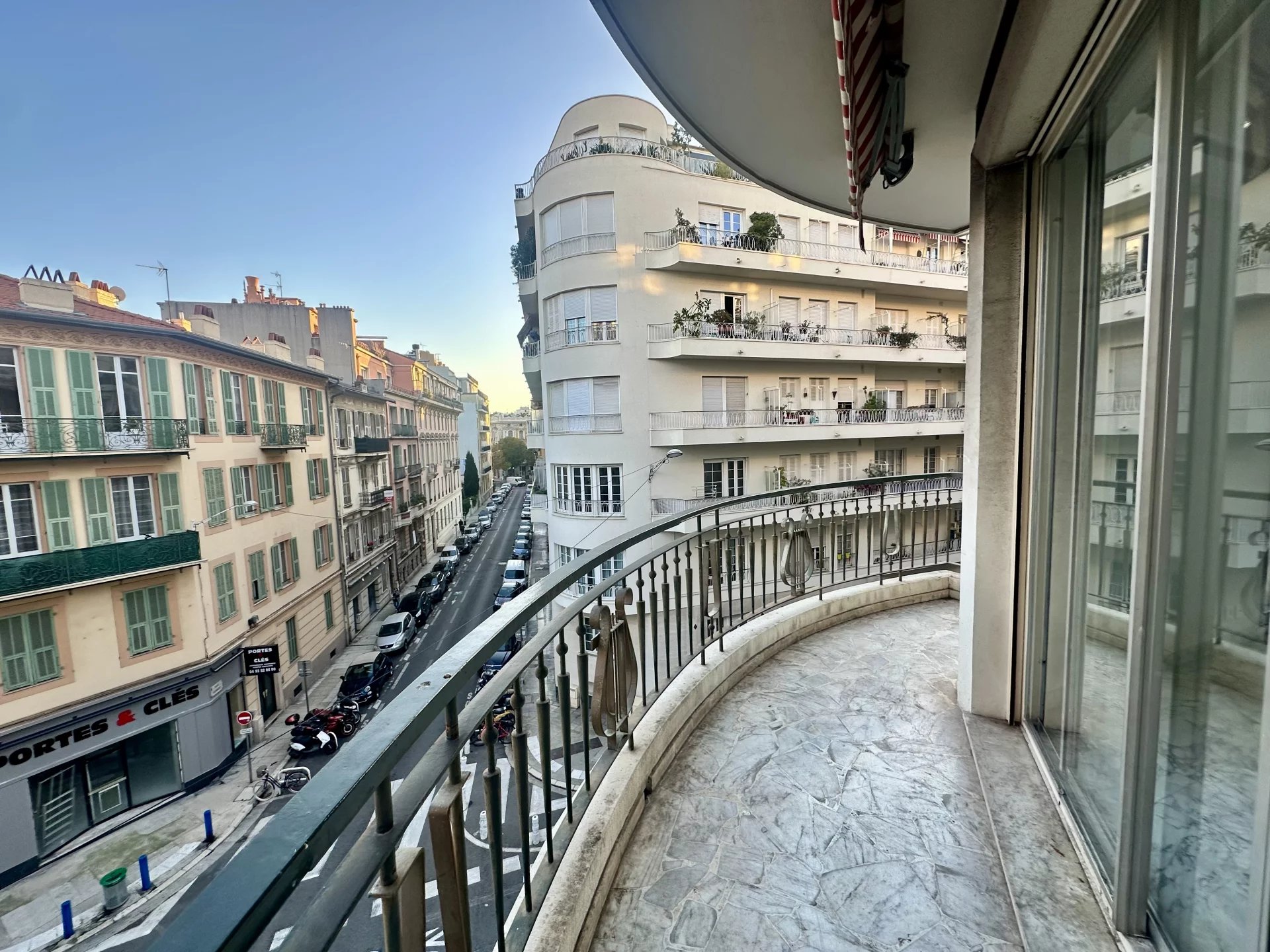 Appartement 3 pièces - 80m² - NICE