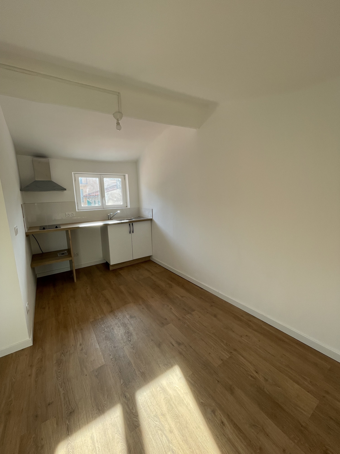 Appartement 1 pièce - 19m² - TOULON