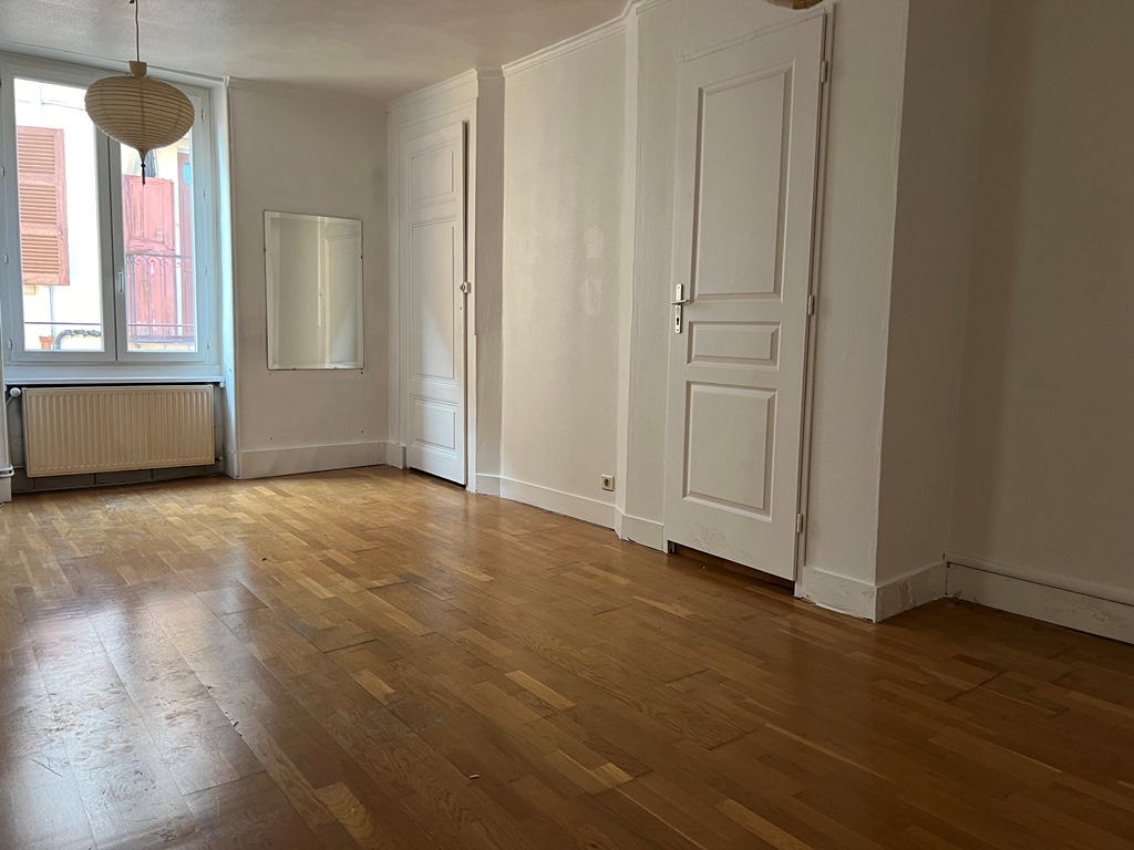 Appartement 3 pièces - 65m² - VILLEFRANCHE SUR SAONE