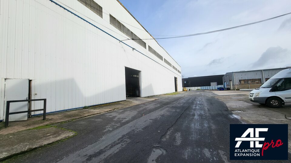 Local industriel  - 1 400m² - MONTOIR DE BRETAGNE