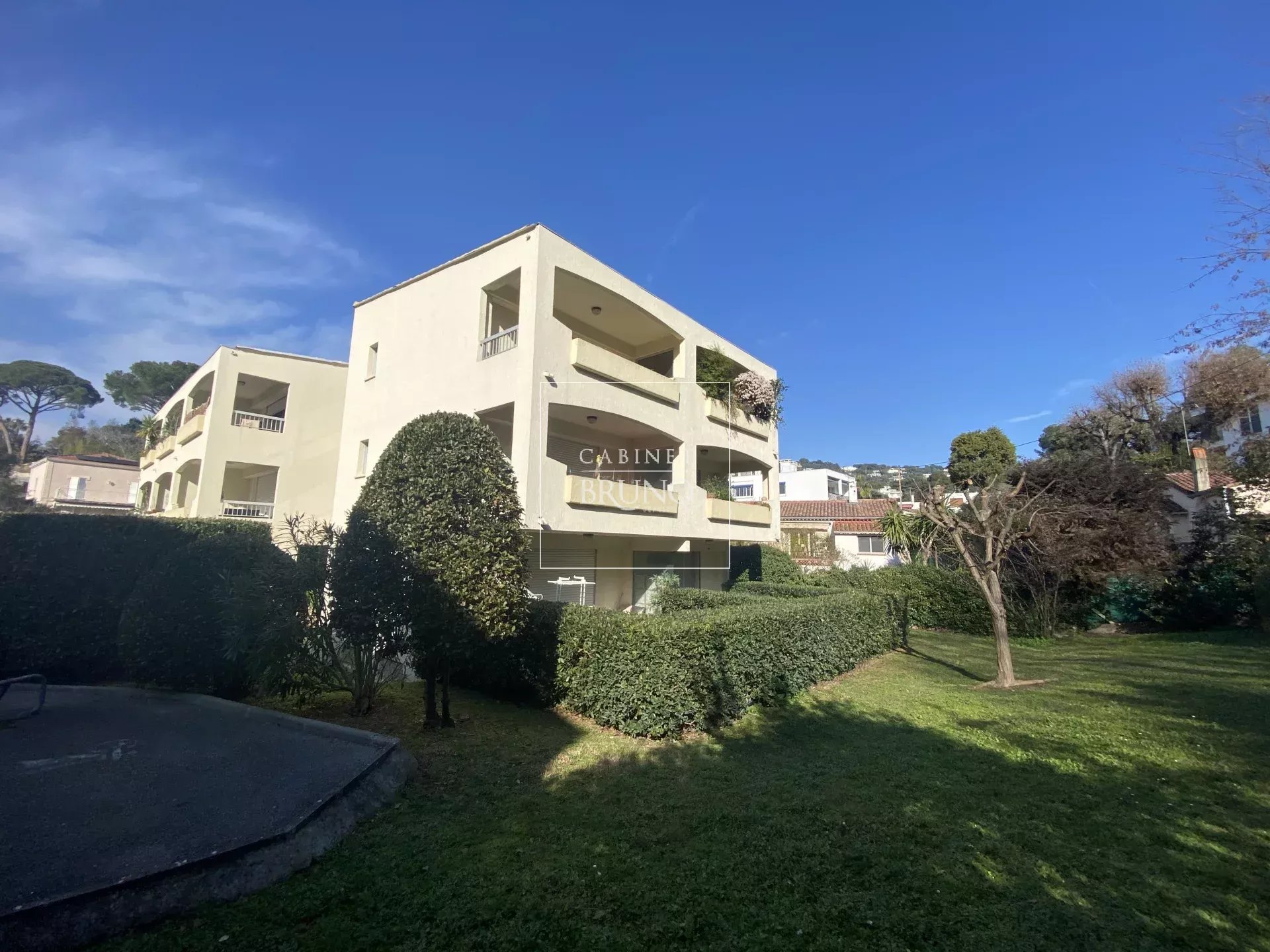 Appartement 1 pièce - 27m² - CANNES