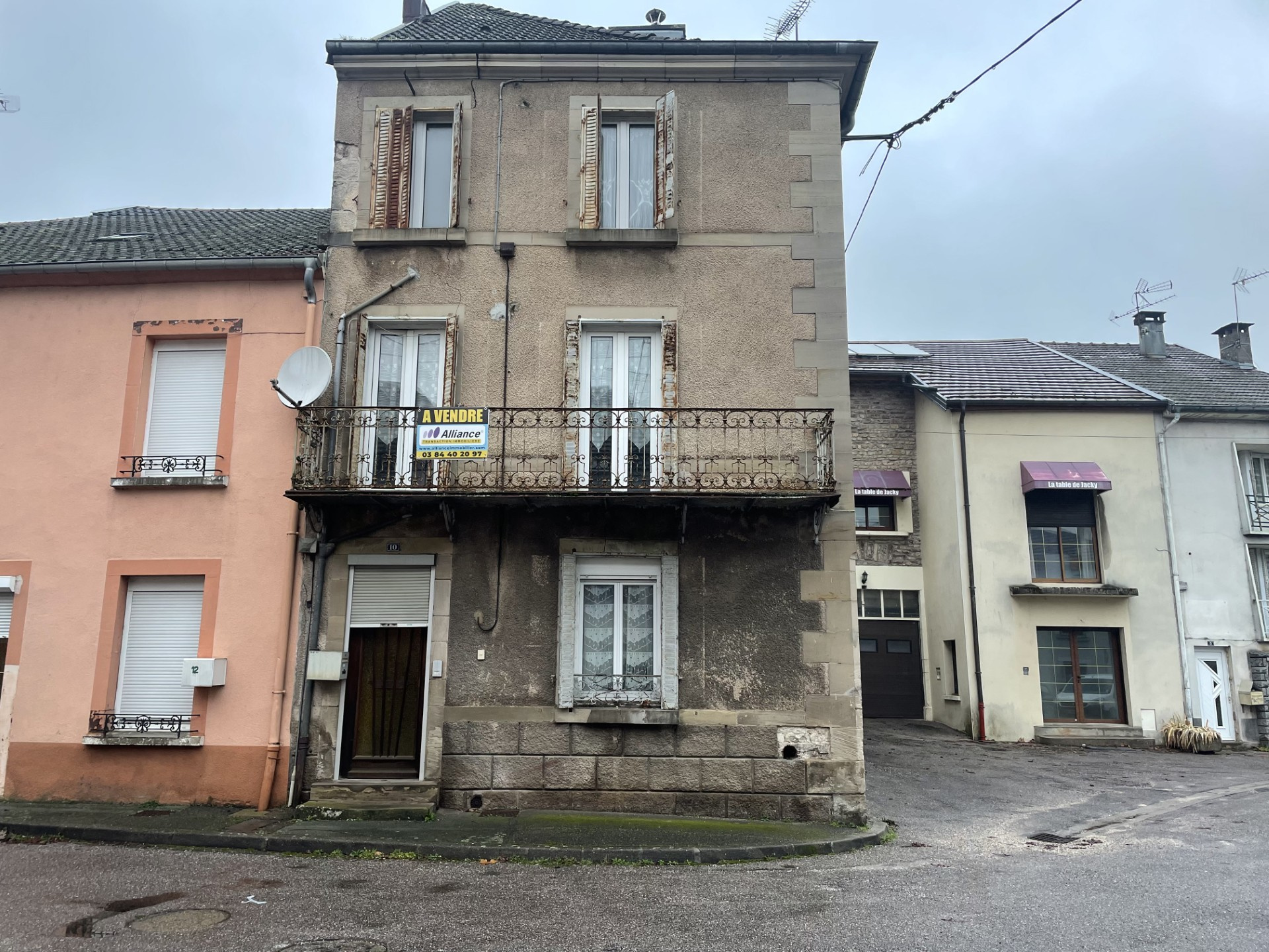 Maison 6 pièces - 80m² - ST LOUP SUR SEMOUSE