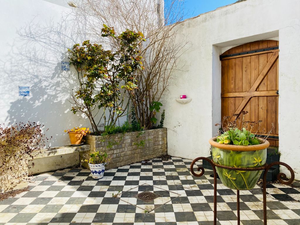 Maison 4 pièces - 155m² - ST MARTIN DE RE