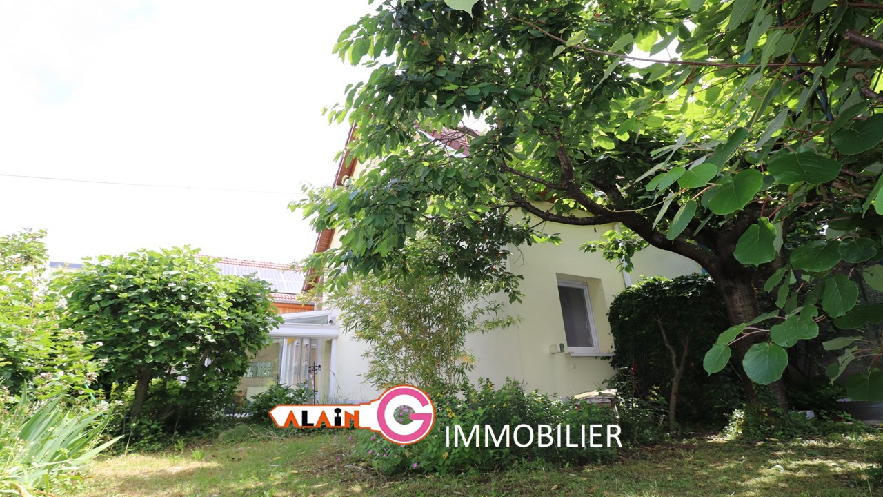 Maison 9 pièces - 230m² - WITTENHEIM