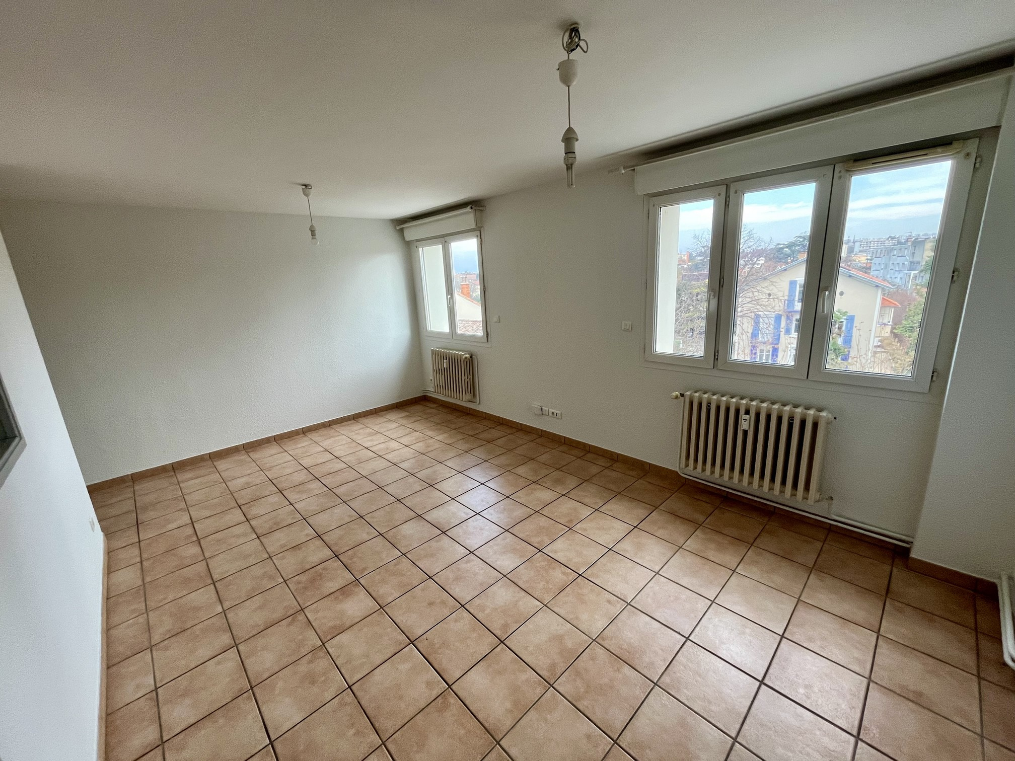 Appartement 3 pièces - 70m² - VALENCE