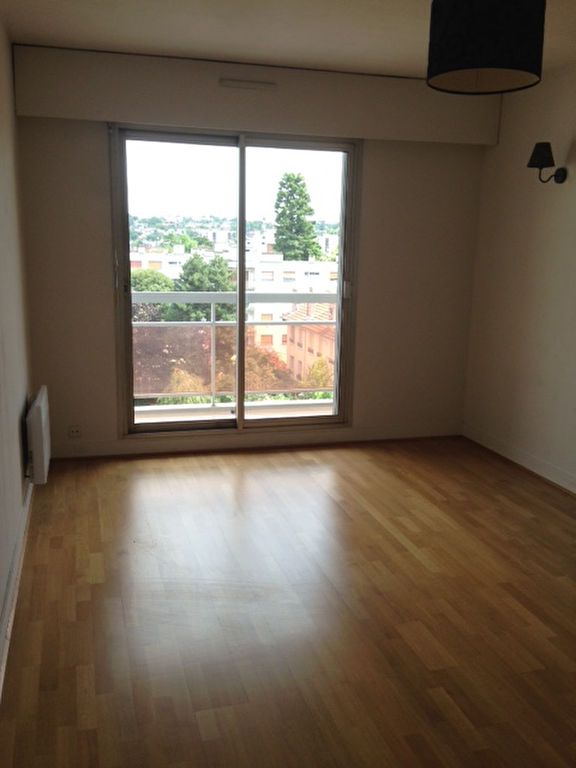 Appartement 2 pièces - 47m² - BOURG LA REINE