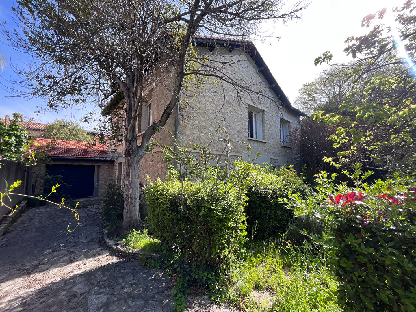 Maison 5 pièces - 200m²