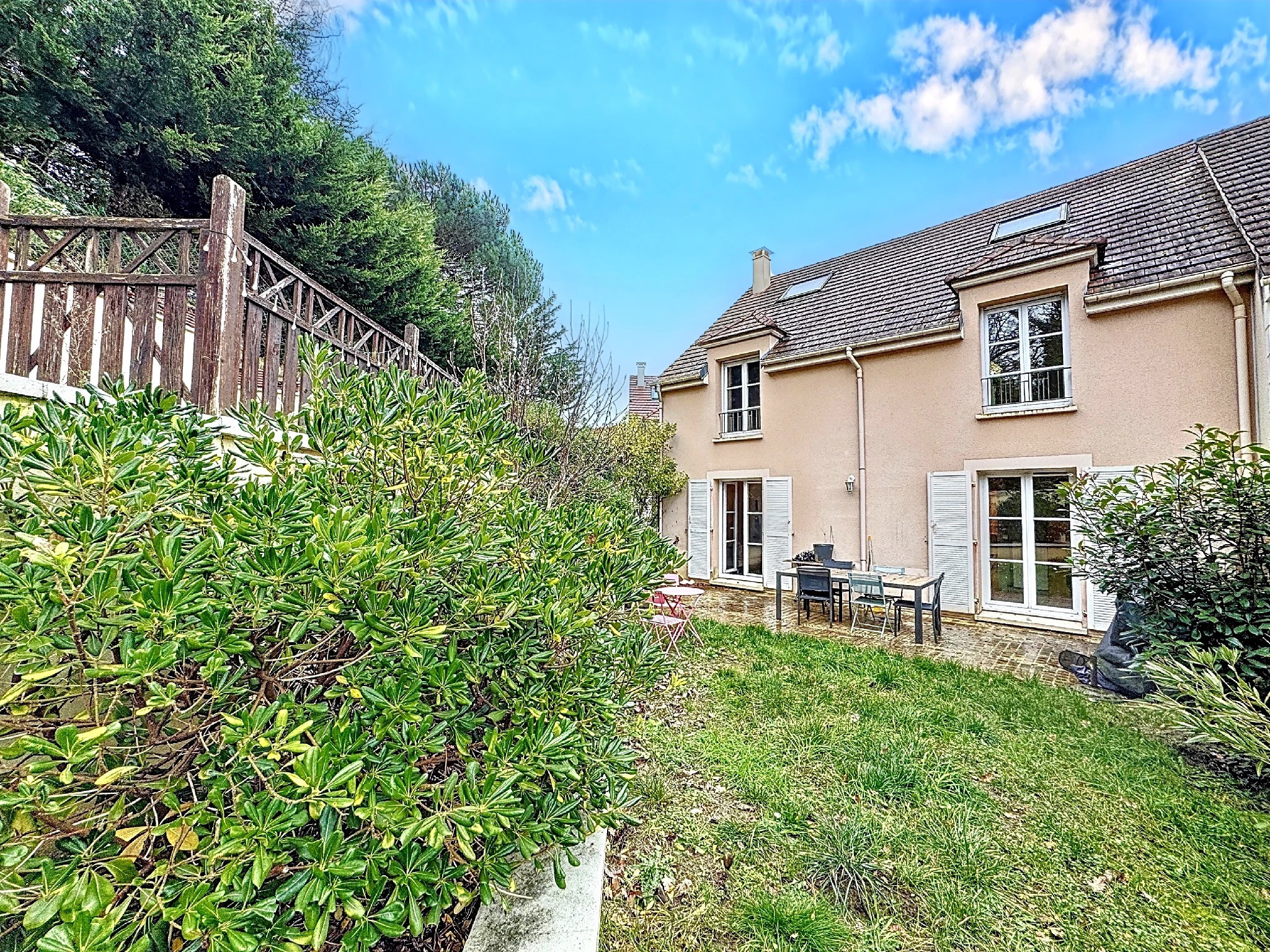 Maison 7 pièces - 177m² - IGNY