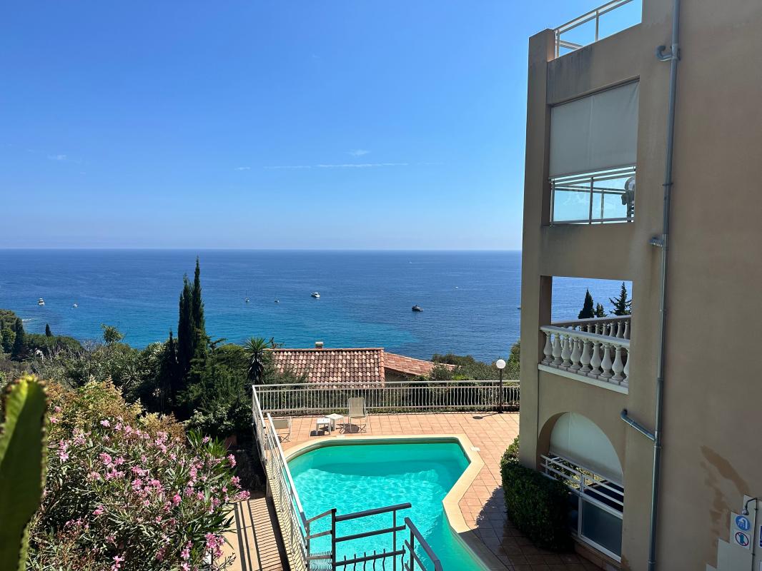 Appartement 3 pièces - 62m² - ROQUEBRUNE CAP MARTIN