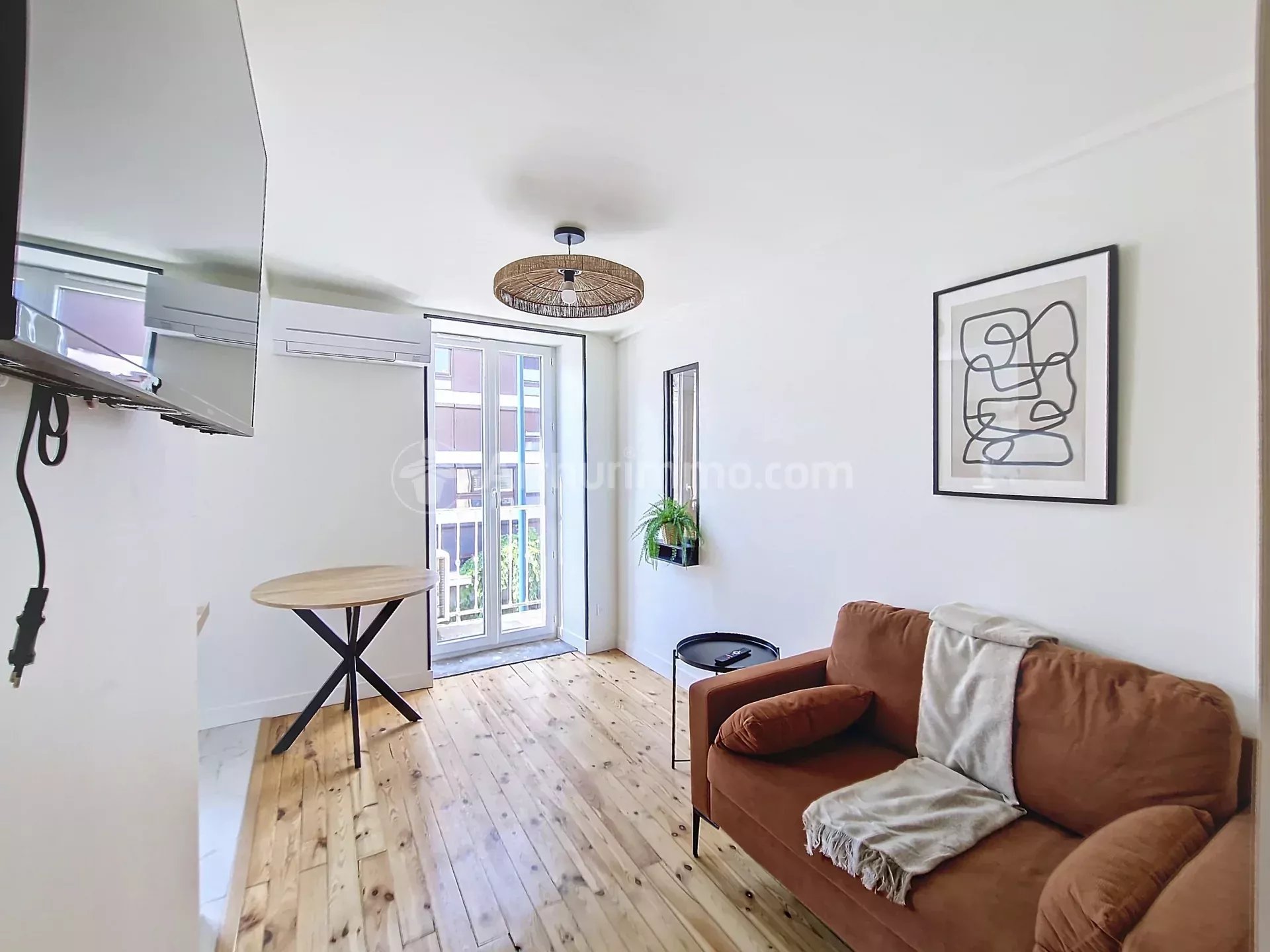 Appartement 2 pièces - 28m² - CLERMONT FERRAND