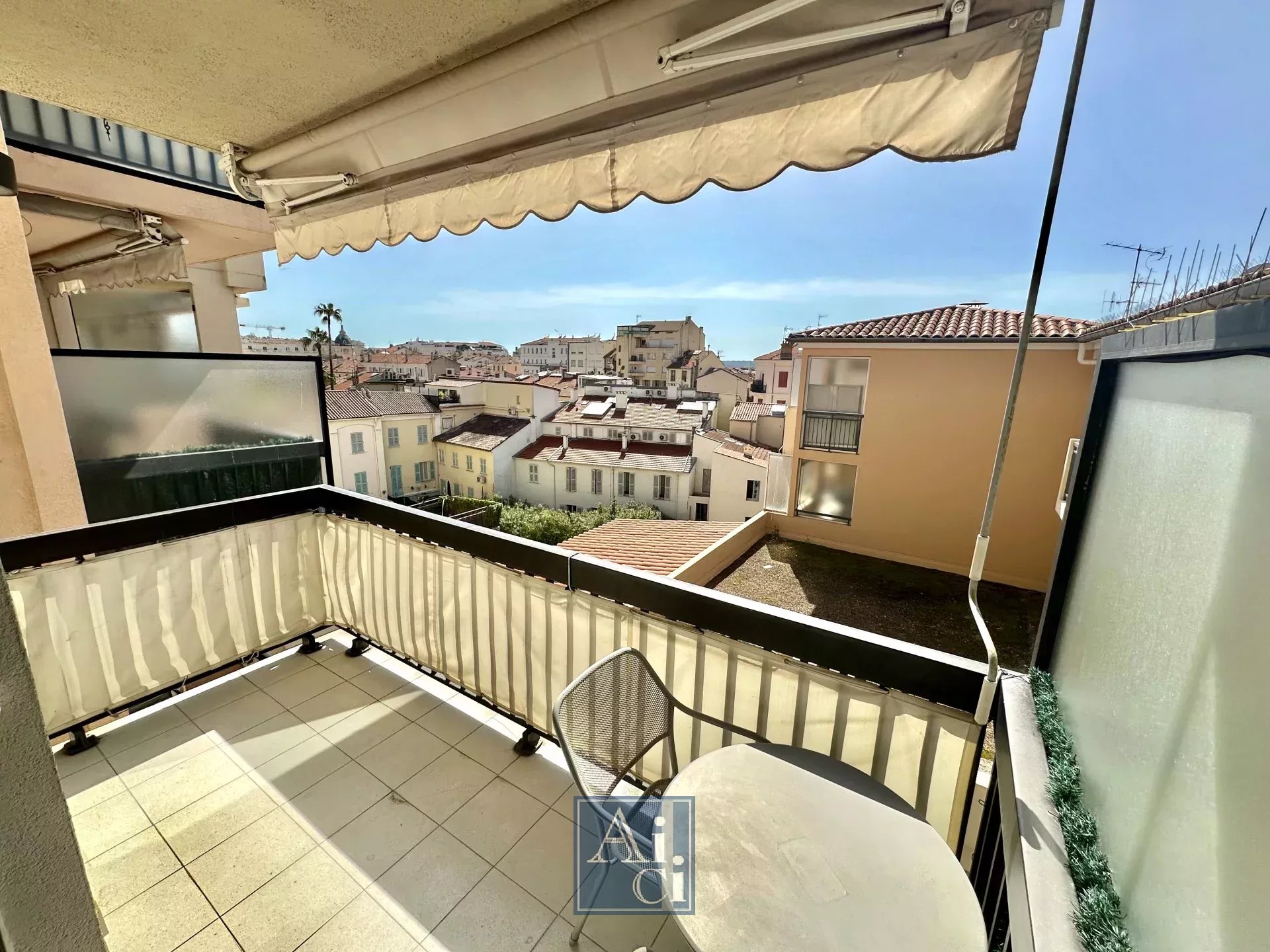 Appartement 3 pièces - 68m² - CANNES