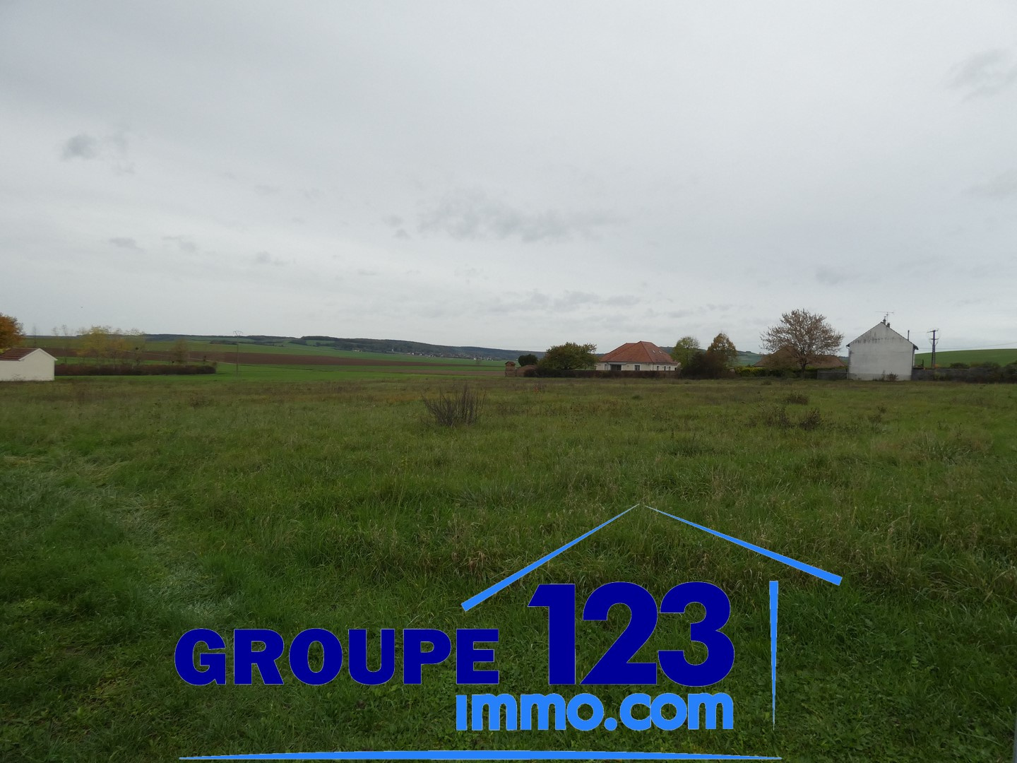 Terrain  - 6 872m² - LAROCHE ST CYDROINE