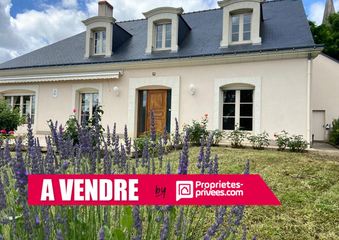 Maison 6 pièces - 229m² - CHATEAUNEUF SUR SARTHE