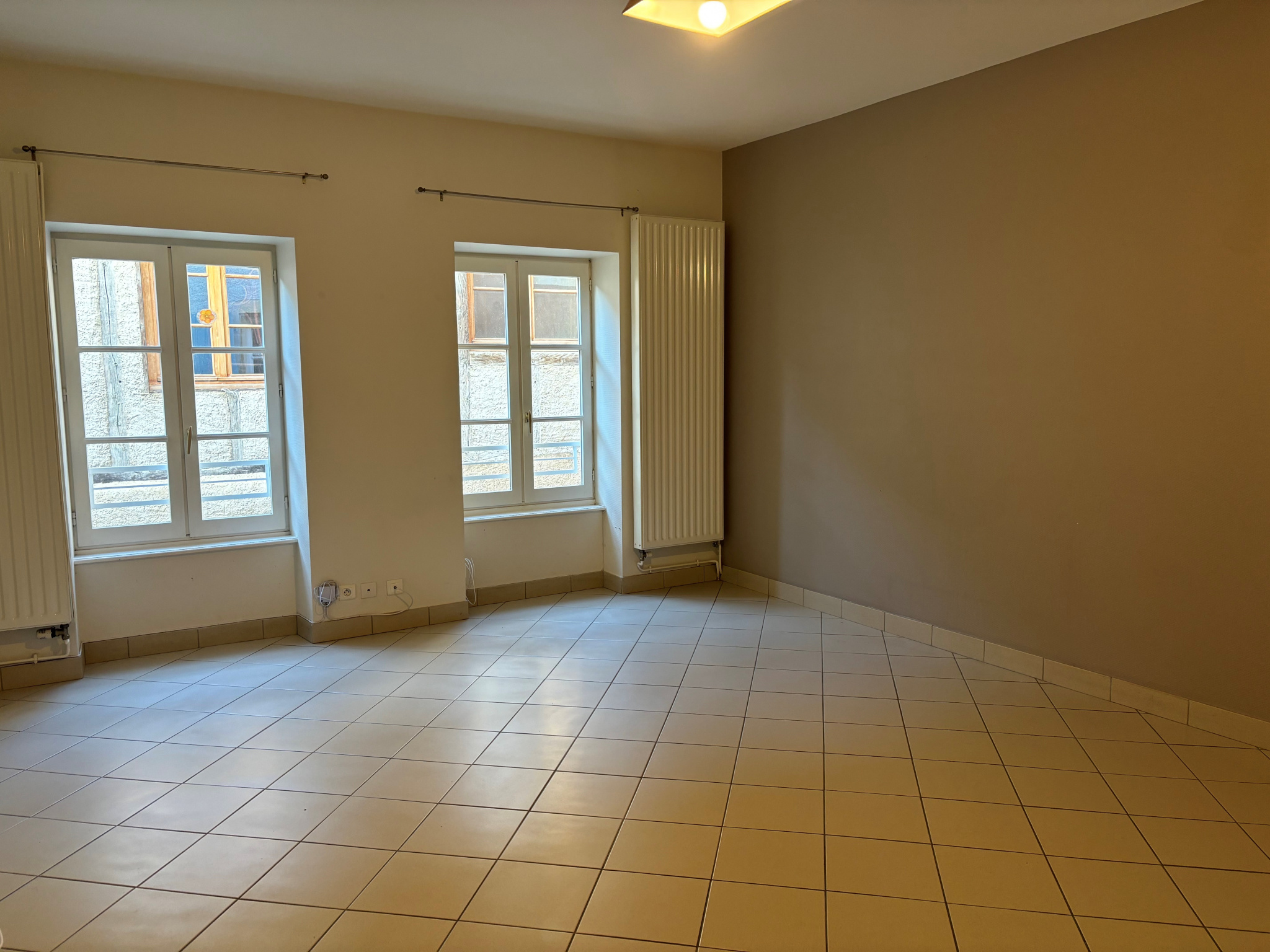 Appartement 4 pièces - 116m² - CHARLIEU