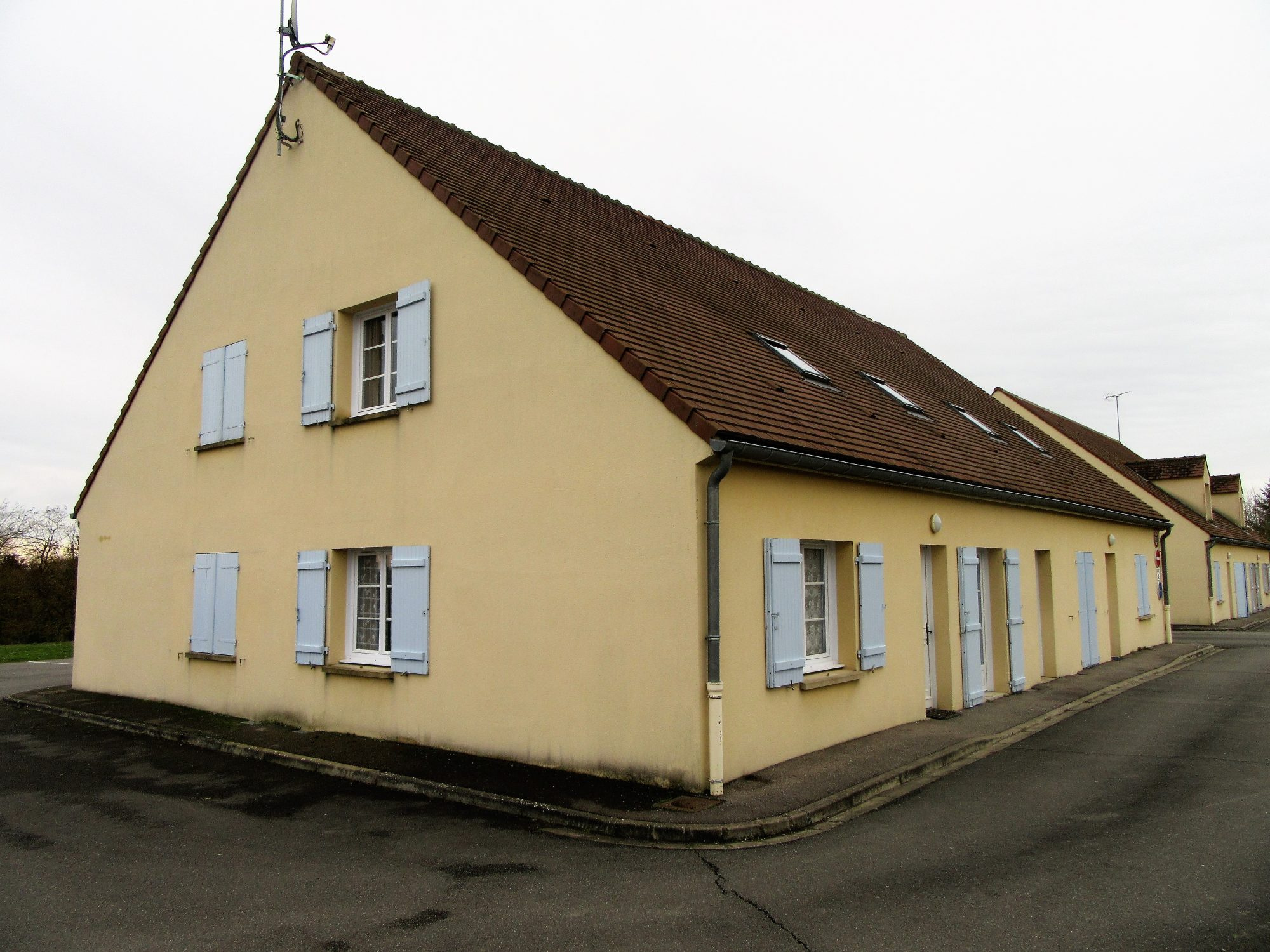 Appartement 2 pièces - 35m² - FERRIERES EN GATINAIS