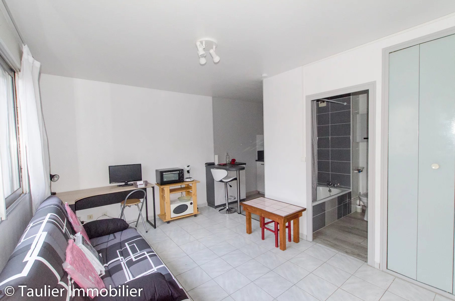 Appartement 1 pièce - 22m² - ST MARCELLIN