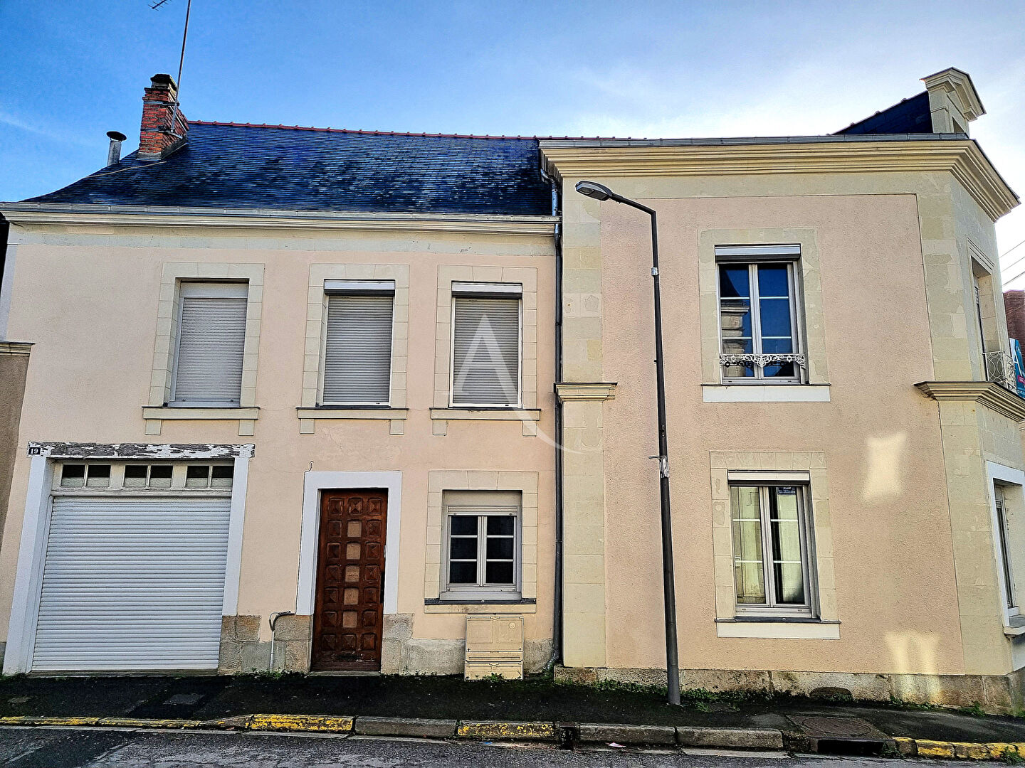 Maison 9 pièces - 170m² - CHATEAUNEUF SUR SARTHE