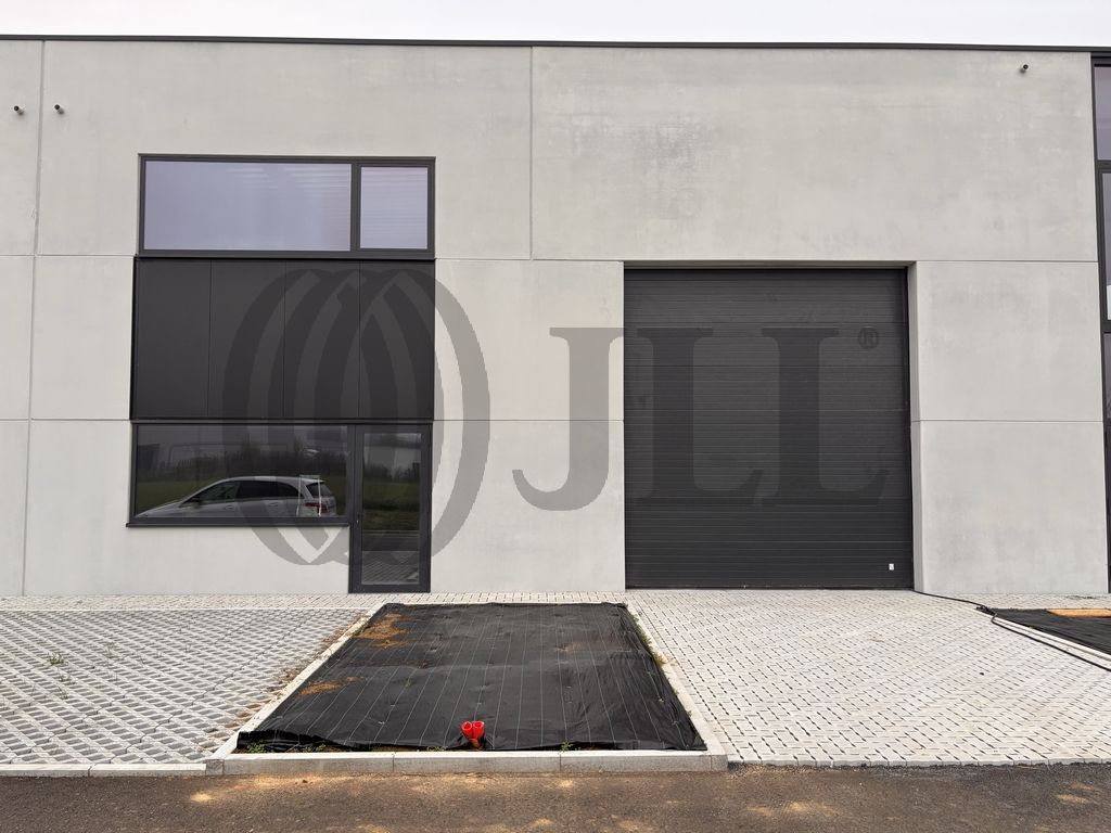 Local industriel  - 202m² - COMINES