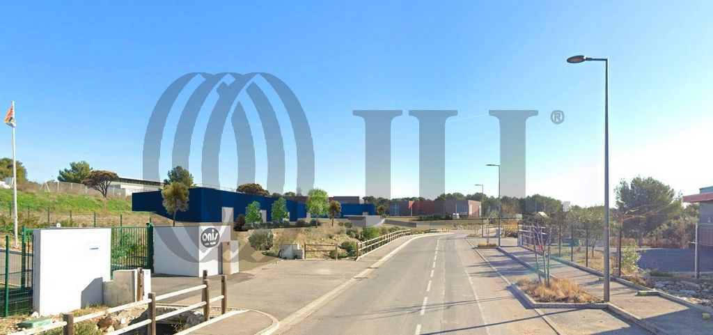 Local industriel  - 1 255m² - LAMBESC