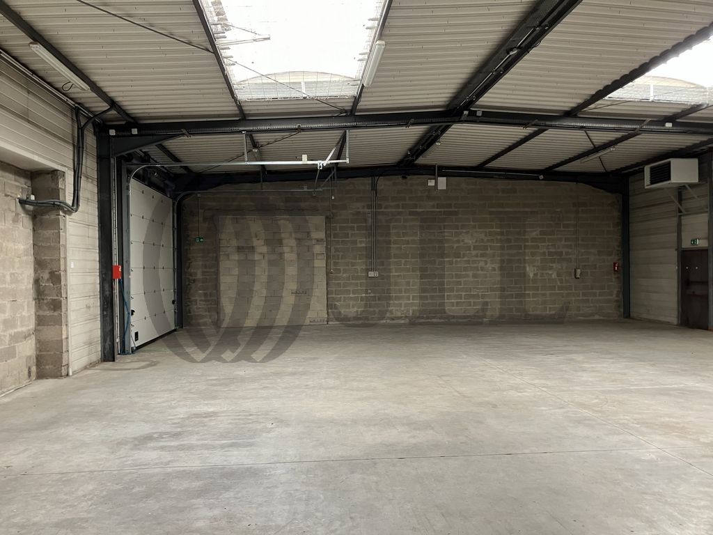 Local industriel  - 300m² - LONGJUMEAU