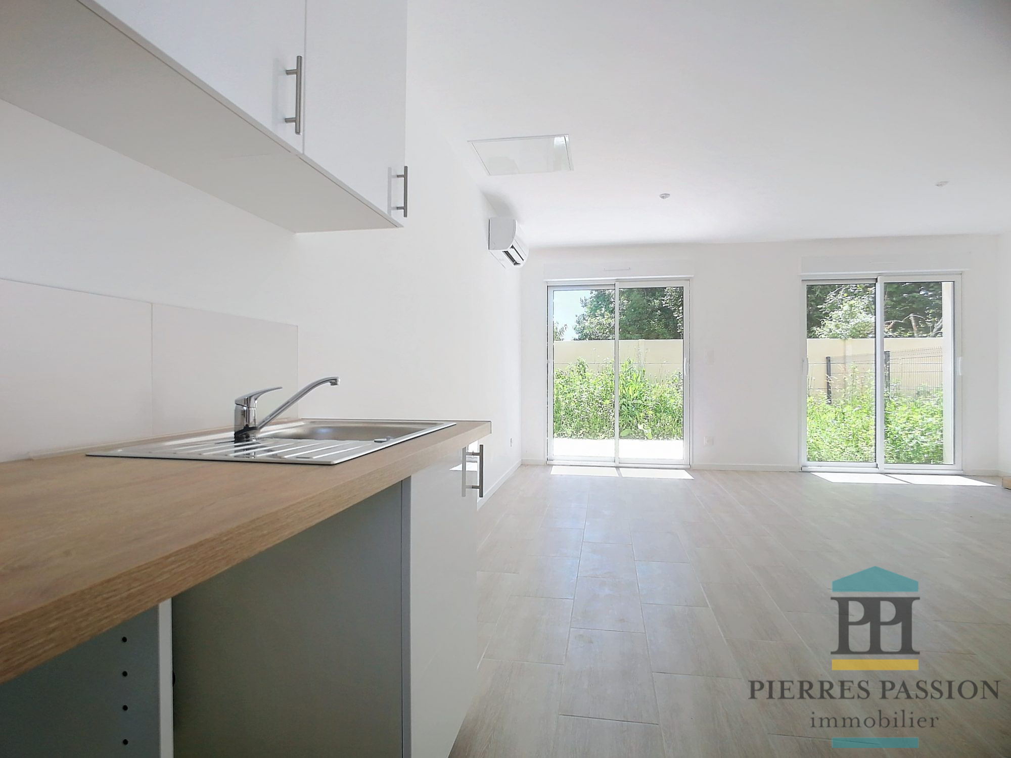 Maison 3 pièces - 68m² - ST QUENTIN DE BARON