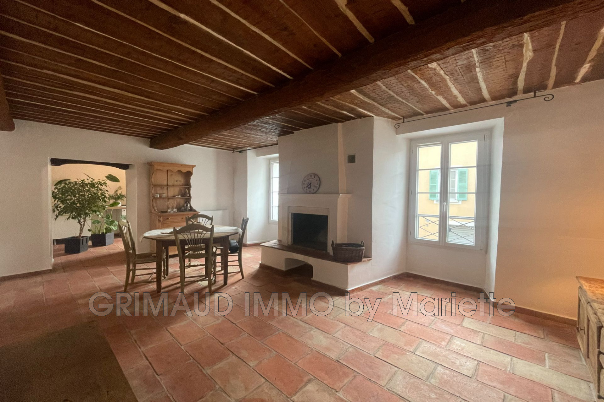 Appartement  - 71m² - LA GARDE FREINET