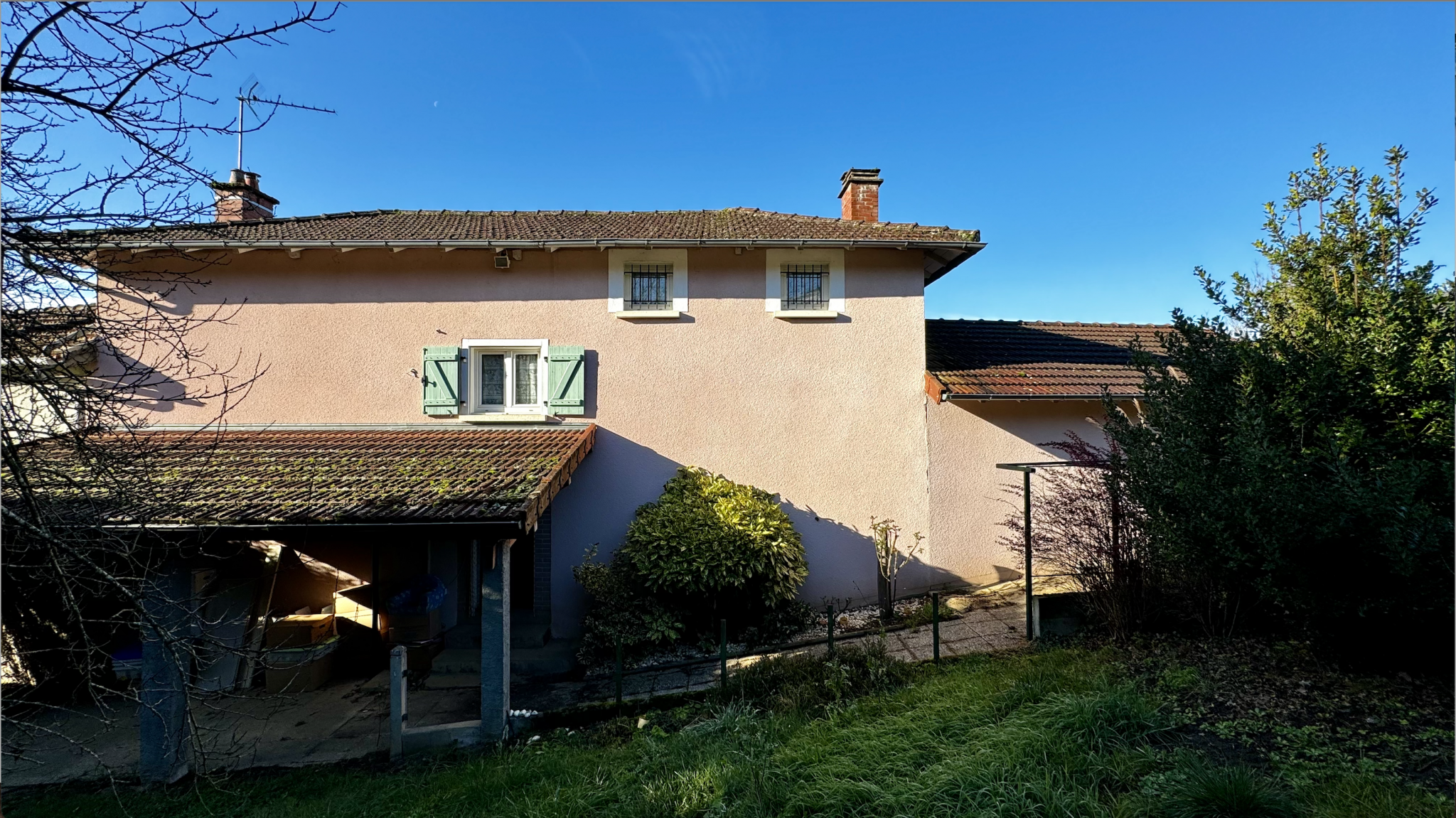 Maison 5 pièces - 130m² - CONDAT SUR VIENNE